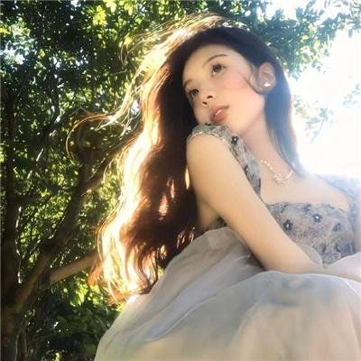 双面千金洛莞莞海报